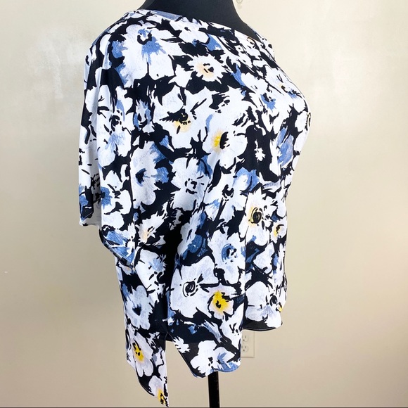 1.State One-Shoulder Floral Blouse - Picture 3 of 8